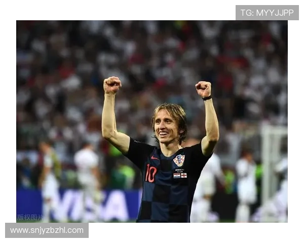 瓦伦西亚俱乐部高层调整引发关注球队未来发展方向备受球迷热议