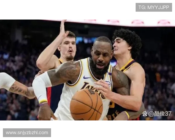 詹姆斯再创里程碑率湖人逆转勇士全场轰下三双展现统治力 詹姆斯再创里程碑率湖人逆转勇士全场轰下三双展现统治力