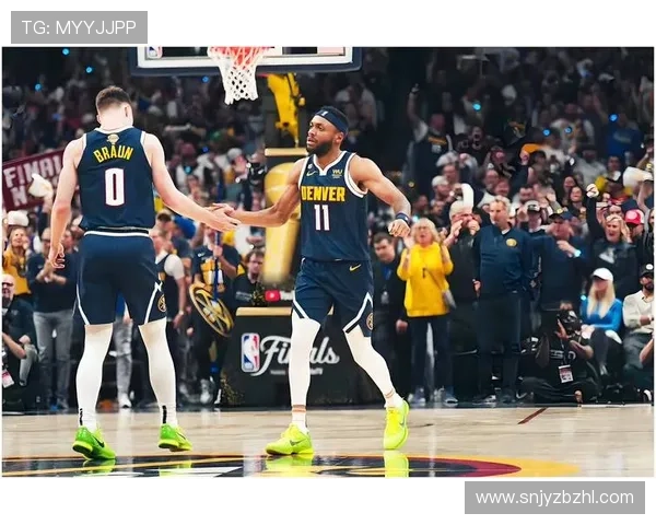 NBA新赛季即将开幕 球员交易风云再起 谁将成为新冠军的最大热门 NBA新赛季即将开幕 球员交易风云再起 谁将成为新冠军的最大热门