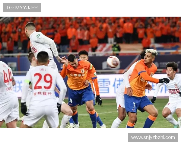 新赛季焦点之战：年轻球星强势崛起搅动网坛竞争格局全面升级态势