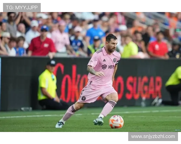 梅西加盟迈阿密国际首场比赛大放异彩 带队逆转胜利引发全球热议