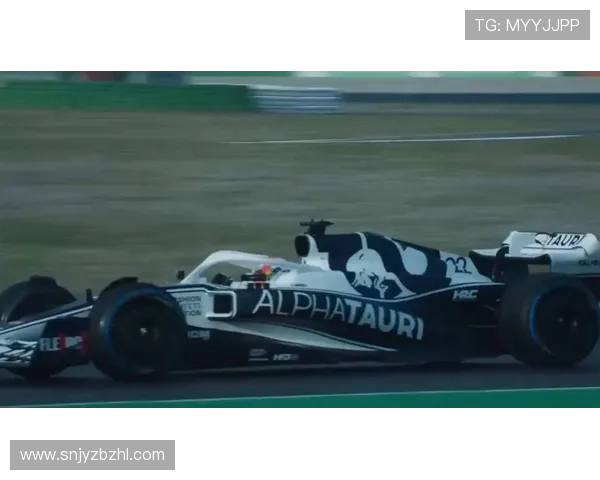 F1赛季最新动态:梅赛德斯与红牛激烈角逐 新车技术和车手表现成焦点 F1赛季最新动态:梅赛德斯与红牛激烈角逐 新车技术和车手表现成焦点